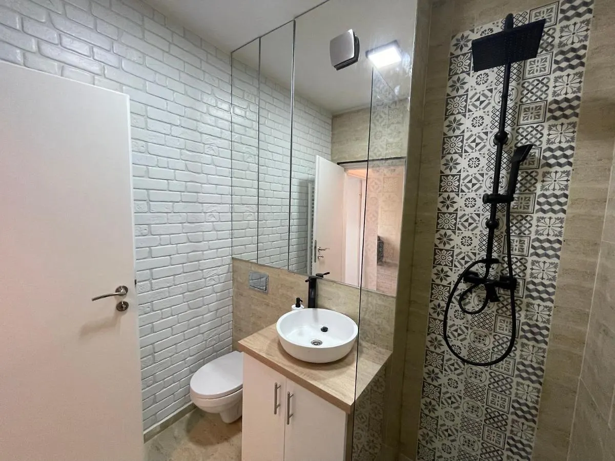 Coral Luxury Apartment Near Presidential Palace Bucharest Romania